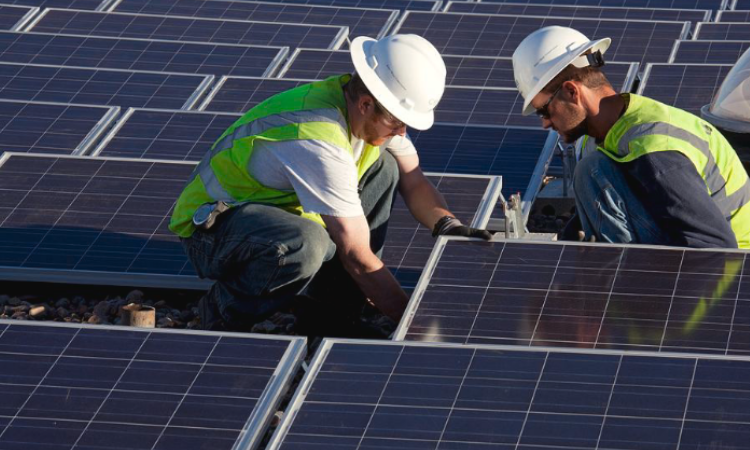 The Ultimate Guide to Solar Panel Installation Costs